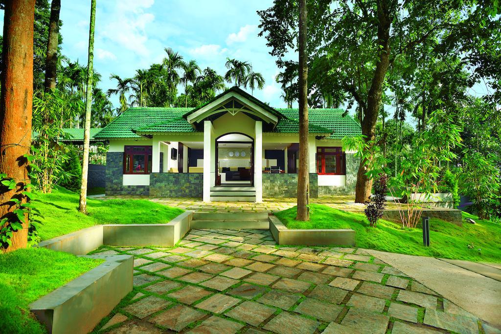 The Woods Resorts Wayanad Sultan Bathery Buitenkant foto