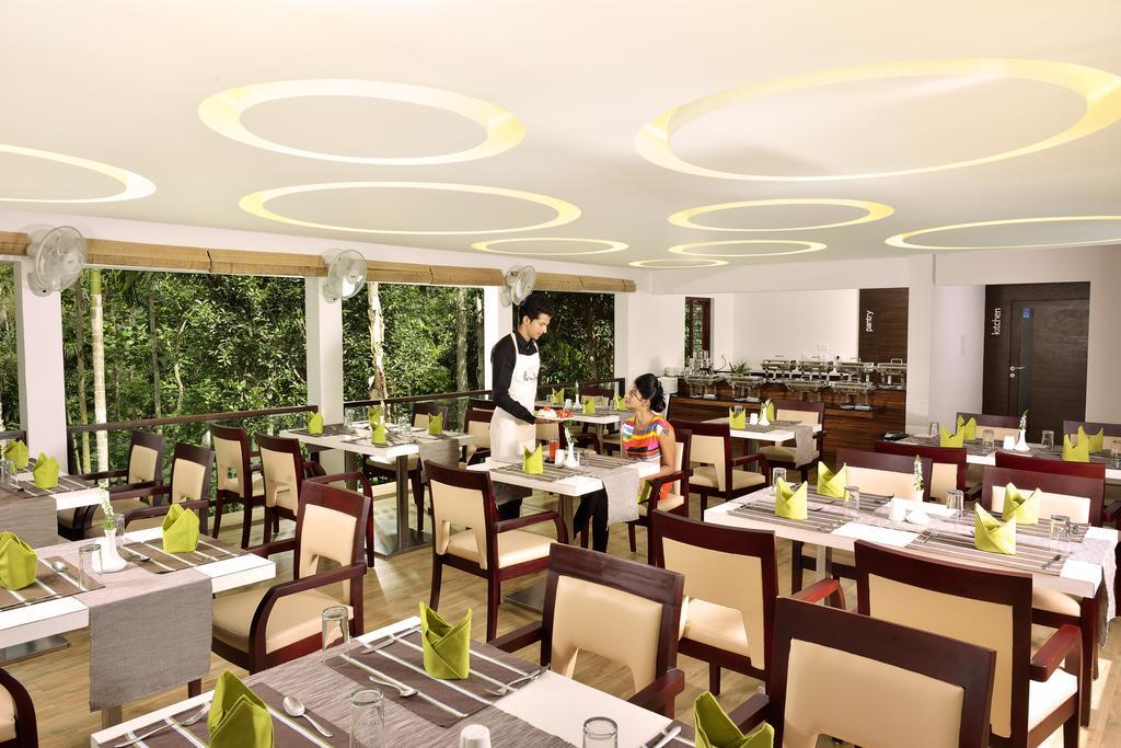 The Woods Resorts Wayanad Sultan Bathery Buitenkant foto