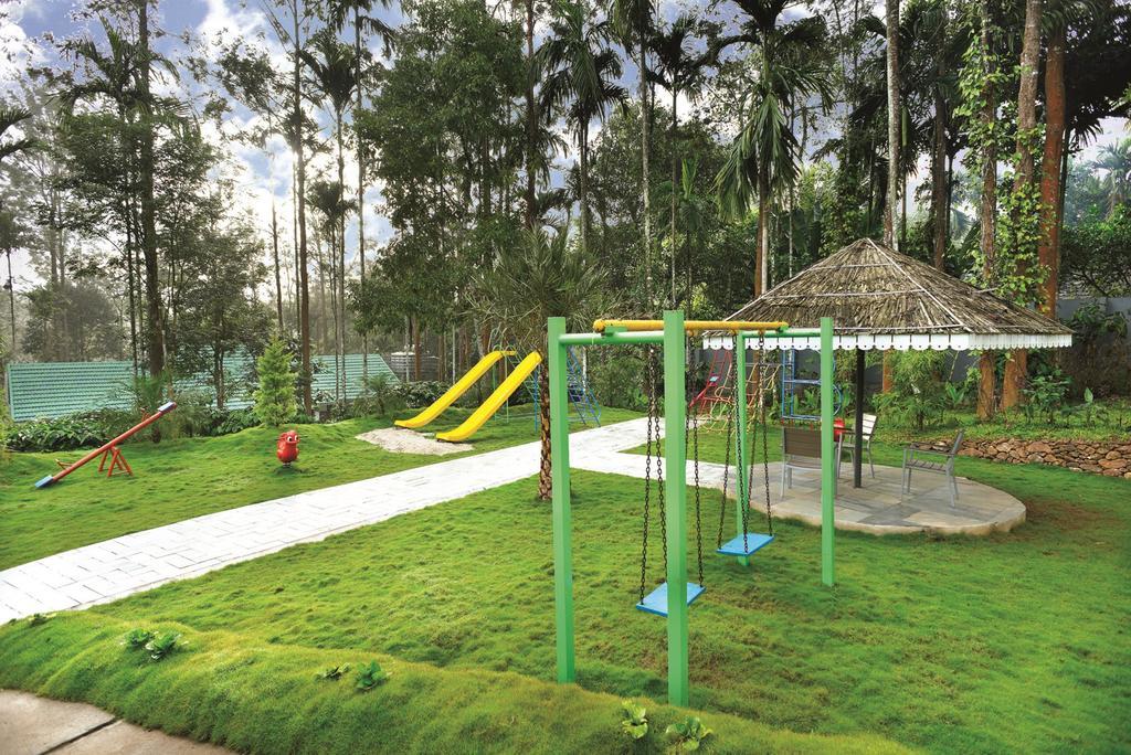 The Woods Resorts Wayanad Sultan Bathery Buitenkant foto