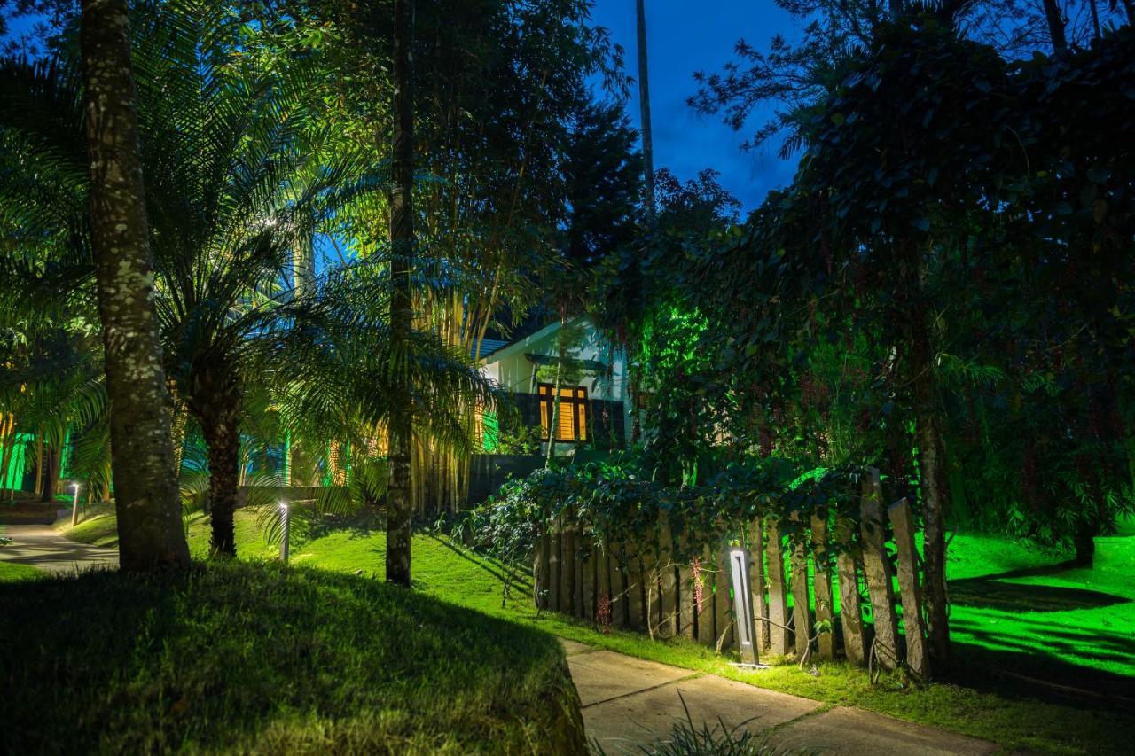 The Woods Resorts Wayanad Sultan Bathery Buitenkant foto