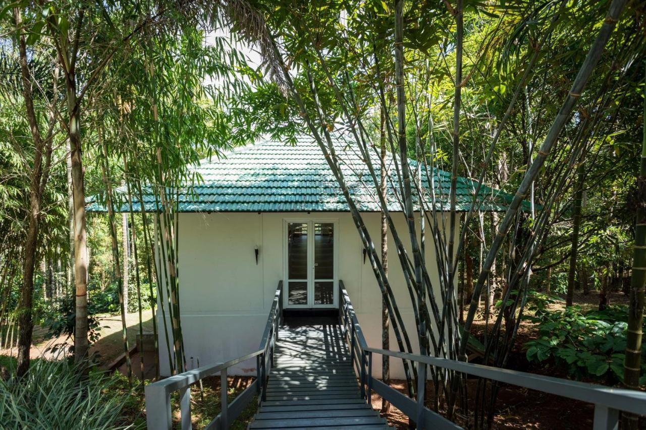 The Woods Resorts Wayanad Sultan Bathery Buitenkant foto